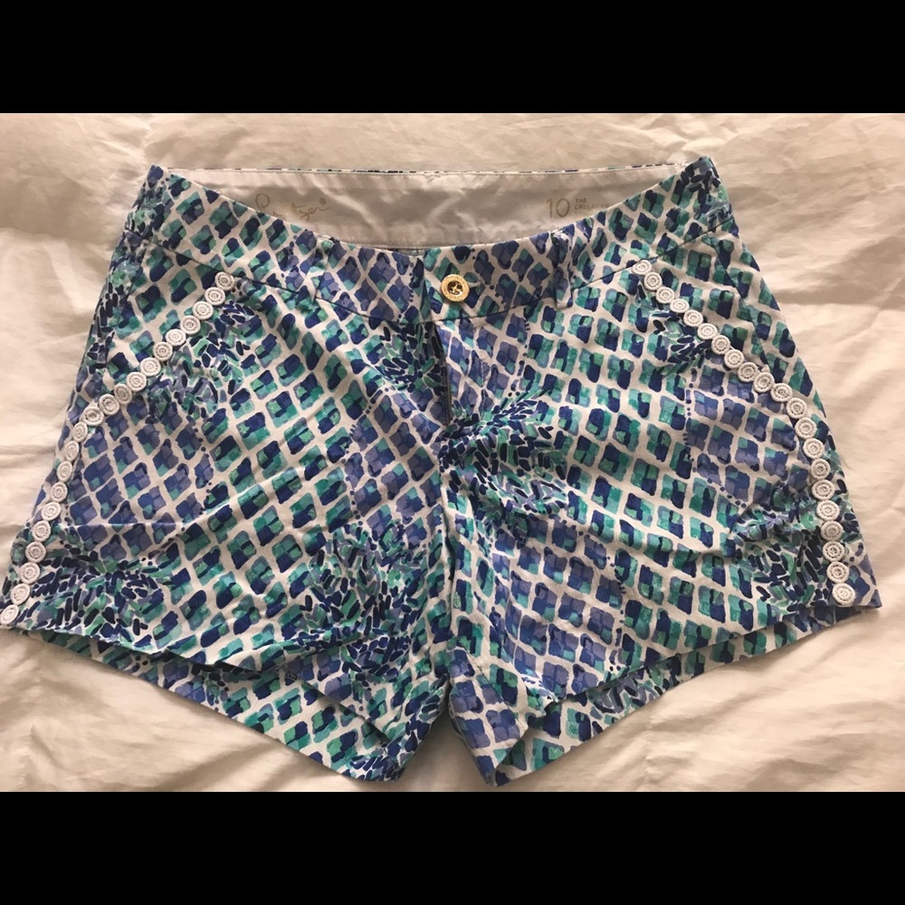 Worn once!! Lily Pulitzer cute shorts!!